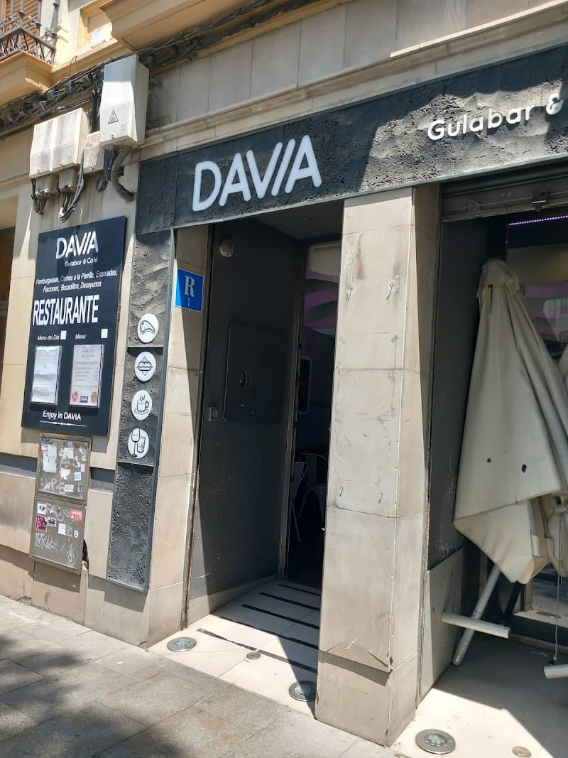 Davia Zentro
